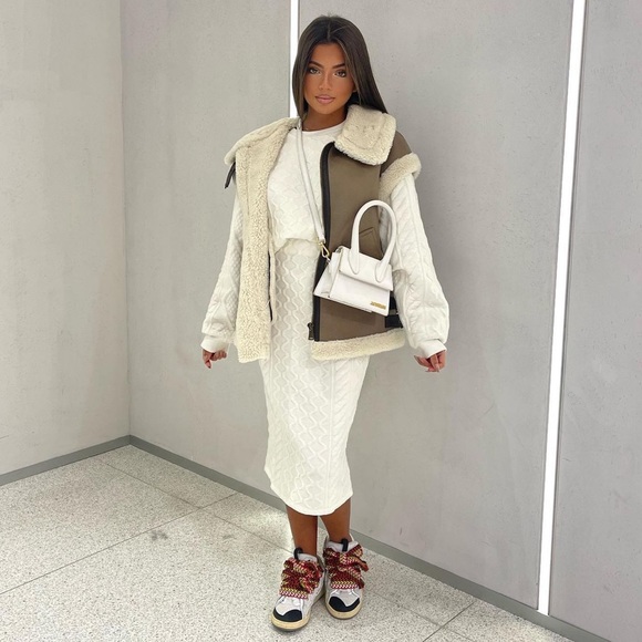 Zara Set - Ecru Quilted Sweatshirt & Skirt - Picture 6 of 17